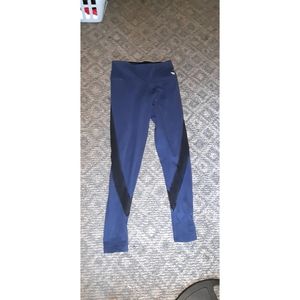 Pink's yoga leggings